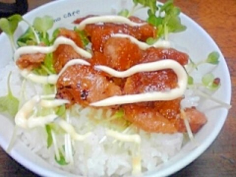 漢の「焼き鳥丼」